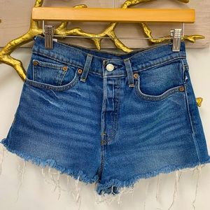 Levi 501 Original Denim shorts. Size 27